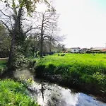 Minuska Con Jardin Y A Tan Solo 10 Min Andando A Apartmán *