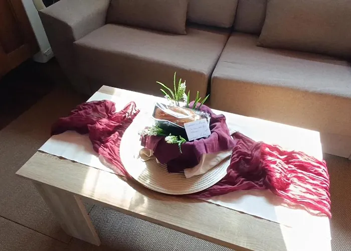 Minuska Con Jardin Y A Tan Solo 10 Min Andando A Appartement Llanes