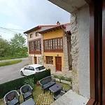Minuska Con Jardin Y A Tan Solo 10 Min Andando A 라네스