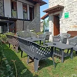 Minuska Con Jardin Y A Tan Solo 10 Min Andando A 아파트